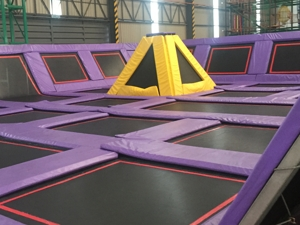 Разделение дел - клиент батута Малайзия