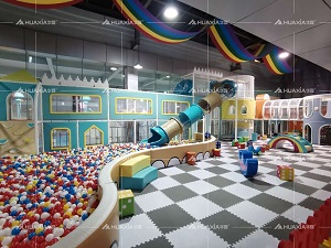 Крытая игровая площадка построена в Сяньяне