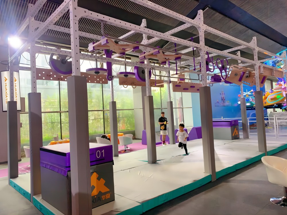 Выставка ААА W0002