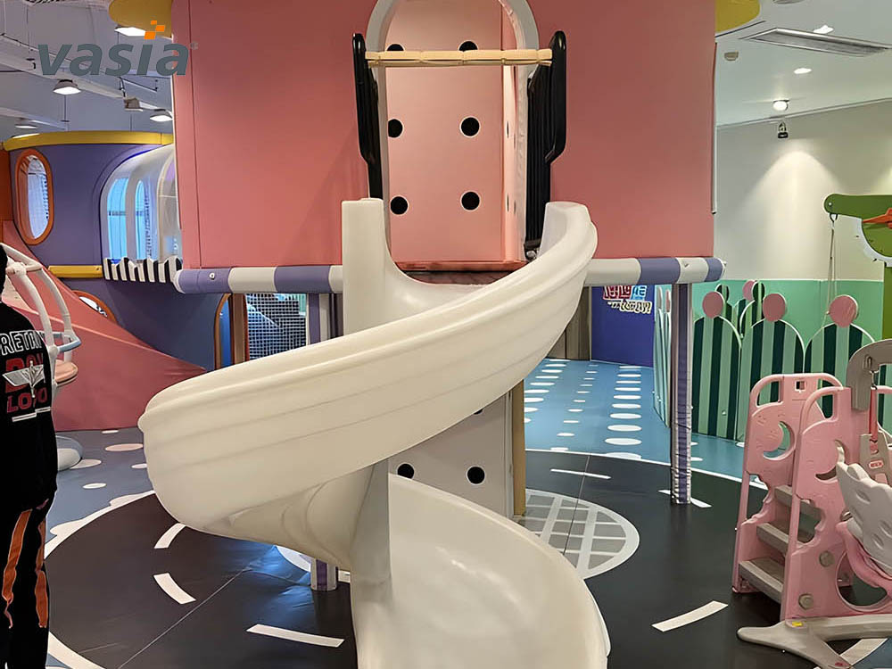 Крытый парк развлечений M0003