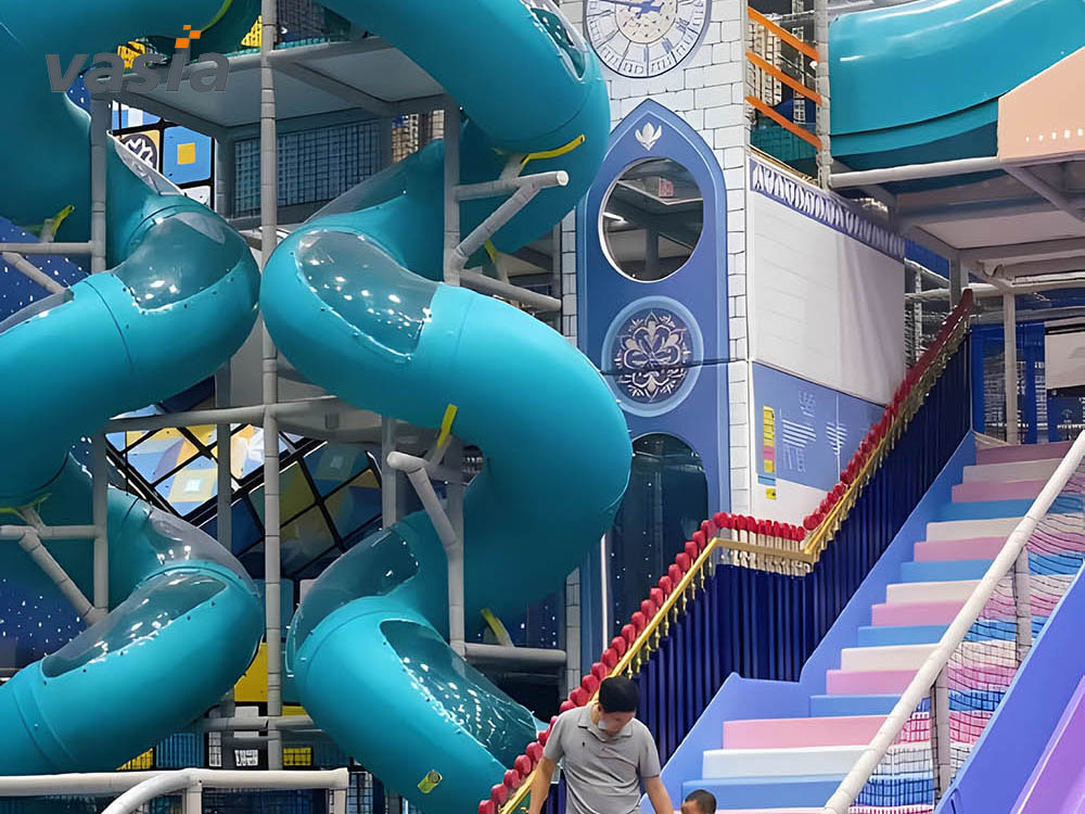 Крытая игровая площадка M0020