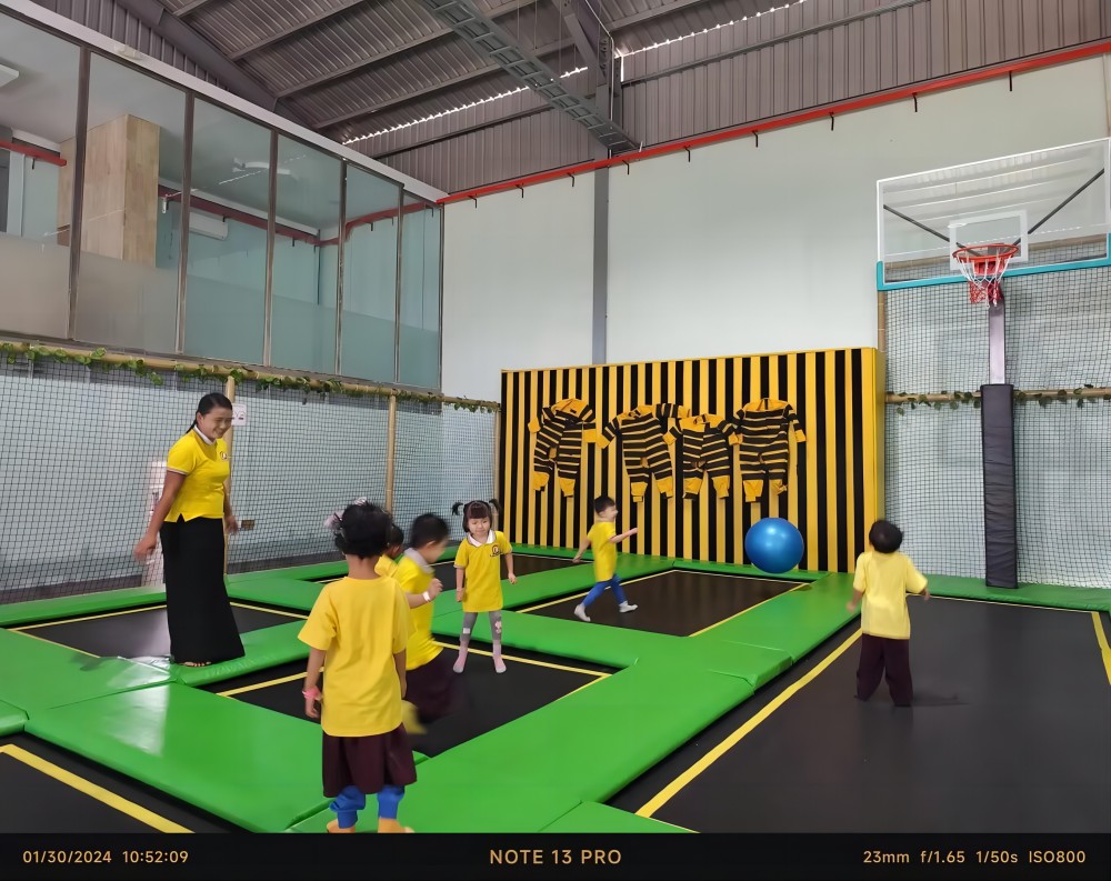 игровая площадка для помещения W0058